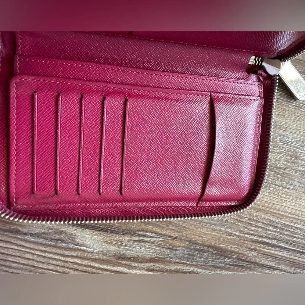 Louis Vuitton Epi leather wallet - Picture 8 of 14